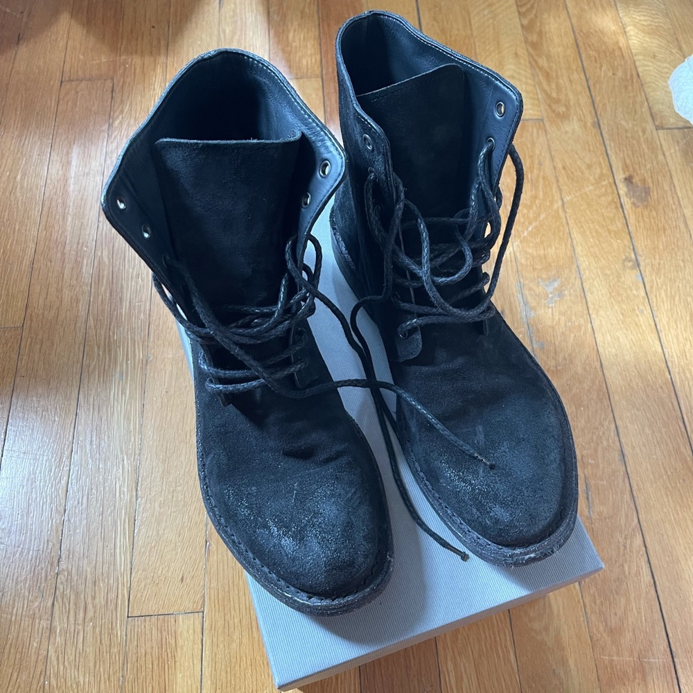 Del Carlo men suede boot . Size 40/7